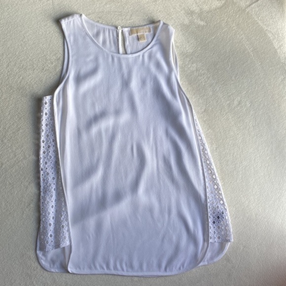 HP 🔥 Effortless Elegance: Must-Have Michael Kors White Blouse Small - Picture 2 of 5